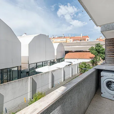 Houze Spacious Near Marquês De Pombal * Lisboa